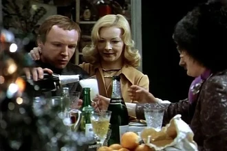 Ностальгическое меню: какие блюда обязательно ставили на новогодний стол в СССР