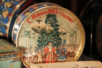 История новогоднего подарка в СССР: от «Алёнки» до мандаринов