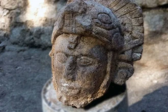 В Чичен-Ице обнаружен тысячелетний воин майя в шлеме-змее