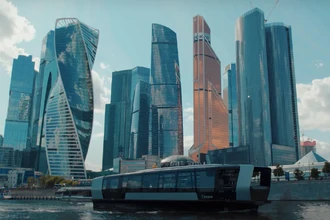 Что быстрее: речной трамвай или электрокар? Необычная гонка по Москве