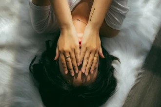 Потеря глубокого сна после 60 лет увеличивает риск деменции на 27%