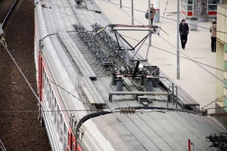 Что скрывает крыша поезда: устройство пантографа, антенн и тормозов