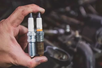 Замена свечей зажигания своими руками: пошаговая инструкция
