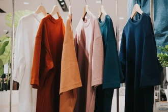 Учёные рассказали, как подбирать одежду под цвет глаз для идеального образа